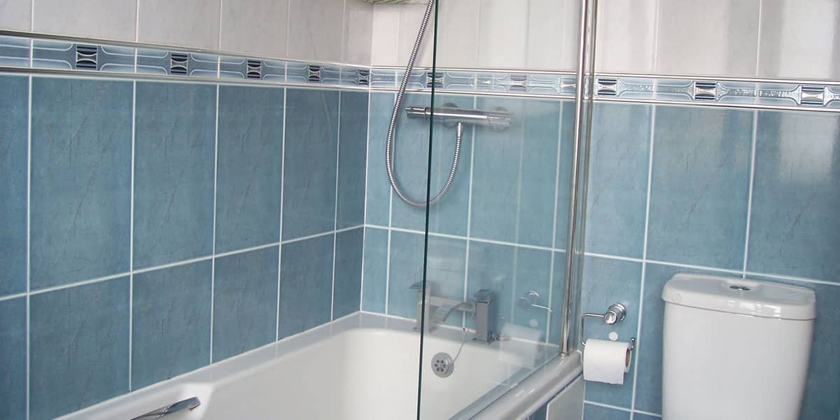 Modern bathroom in Leeds